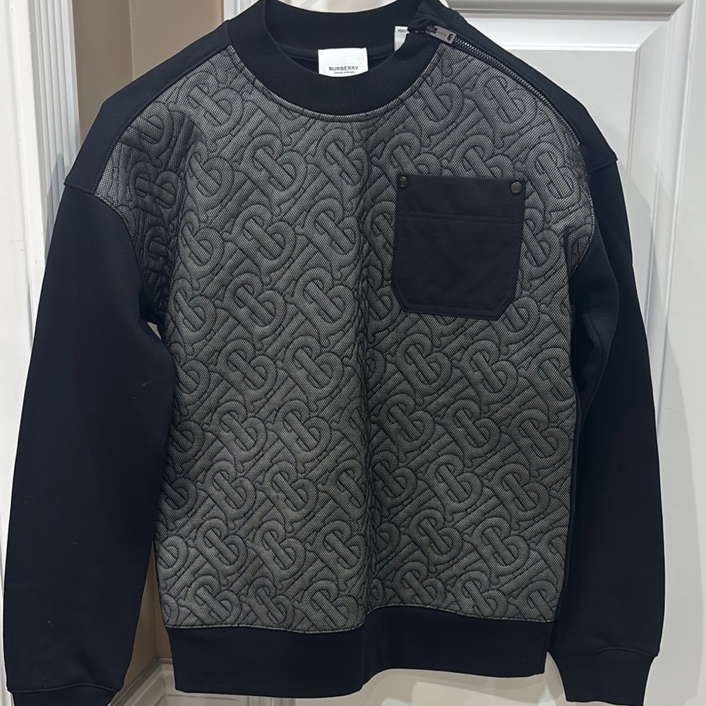 Boys Burberry Black and Gray Crewneck Sweater